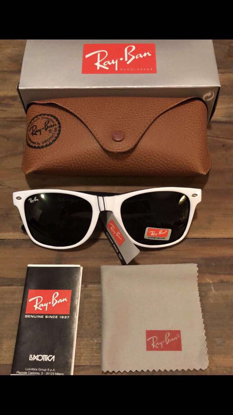 Sunglass bundle for specific buyer