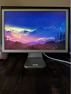 20" Apple Cinema HD Display Monitor + Original Power Supply (DVI)