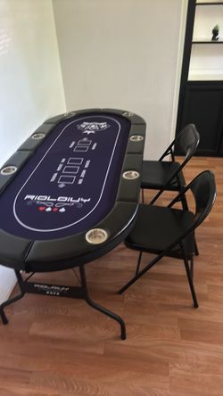 Texas holdem table