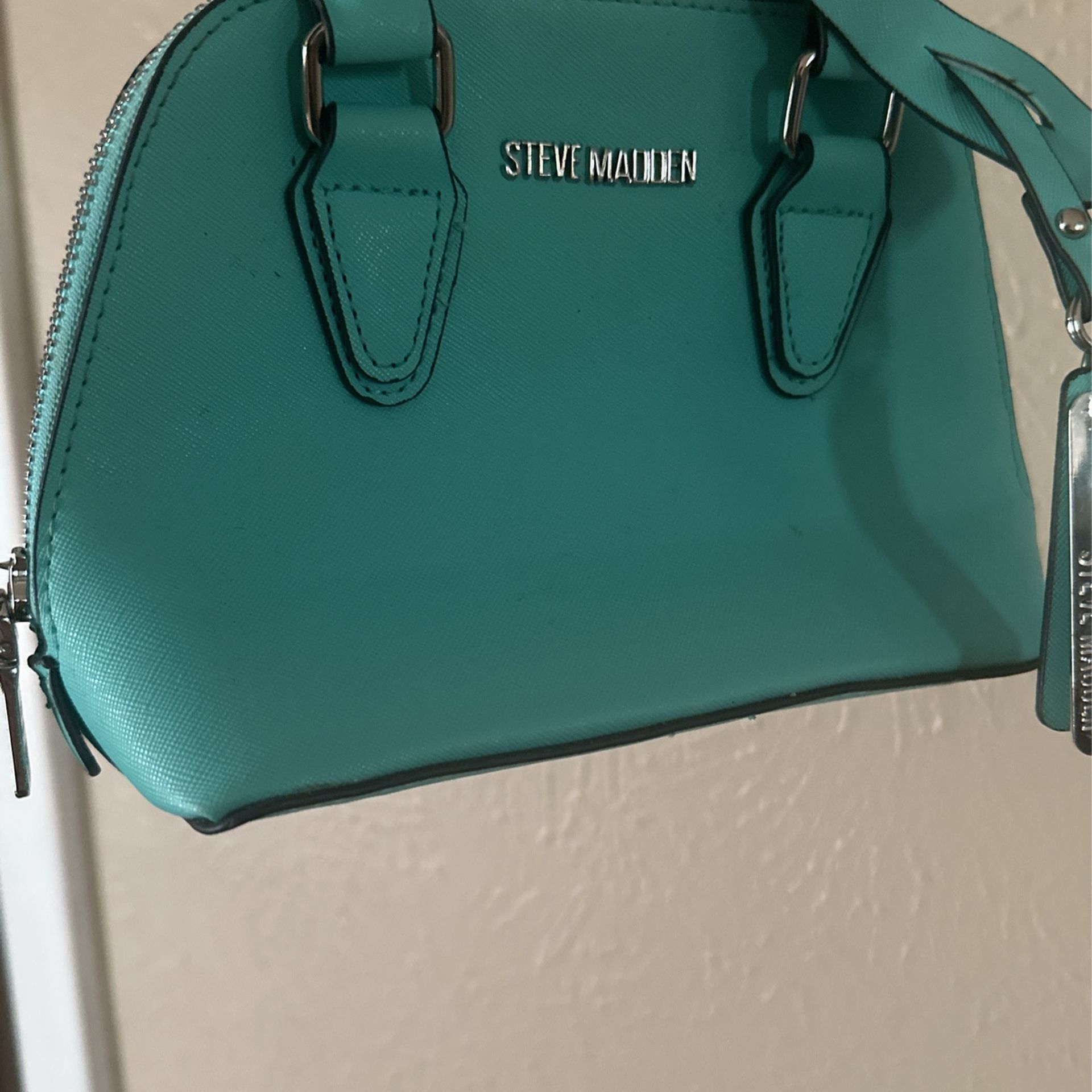 Small tiffany blue Steve Madden Purse