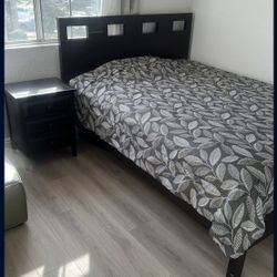 Queen Bed Set With Night Stand