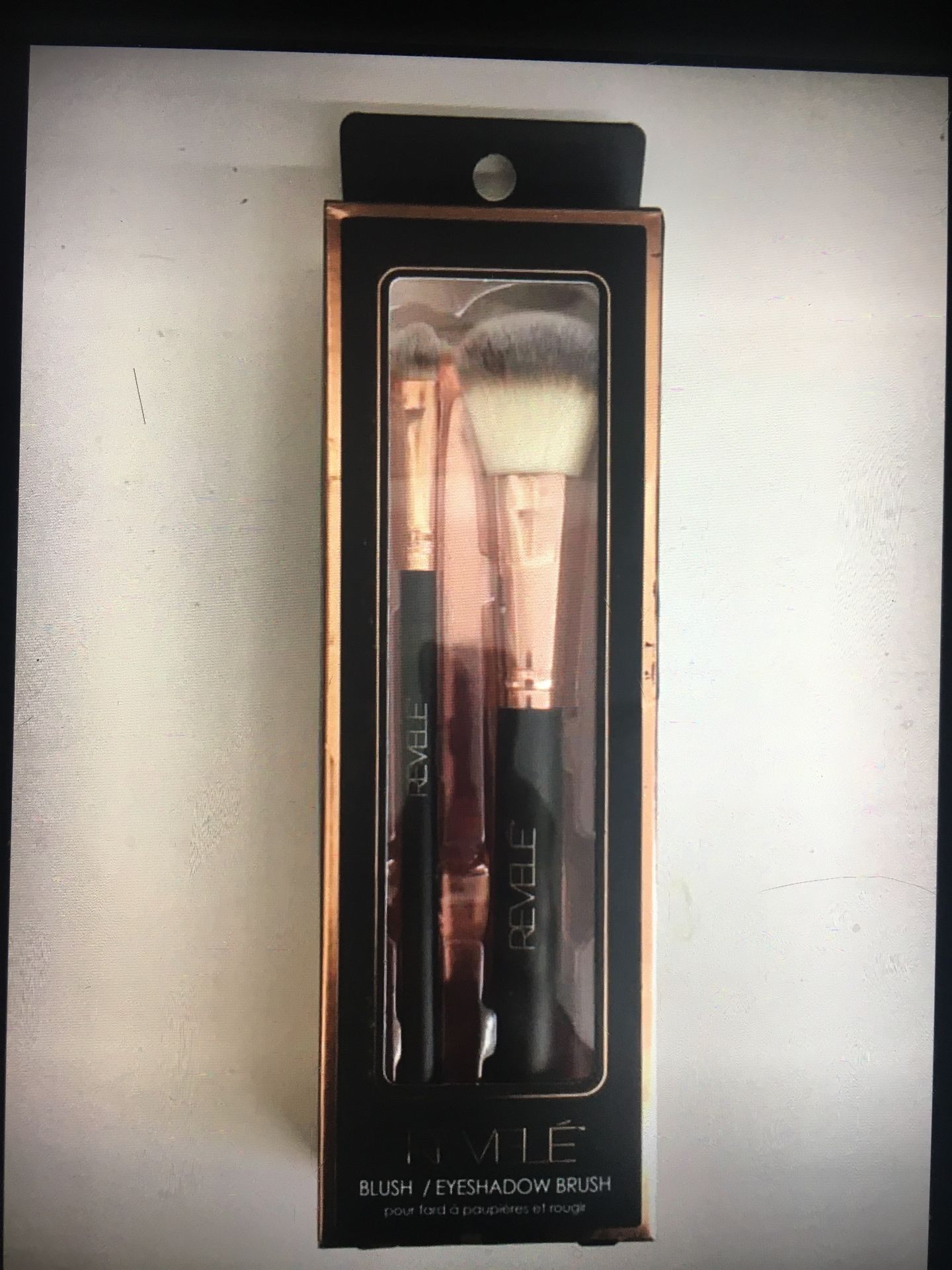 REVELE 2pc makeup brush/read description please