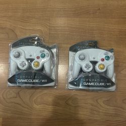 GameCube and Wii Controllers