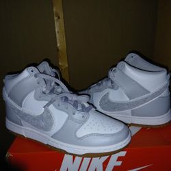 Nike Dunk high retro university 