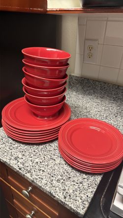 Red plate set