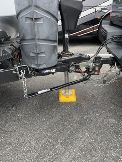 Reese Pro-Series Leveling Hitch w/Sway Control