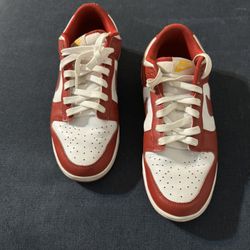 NIKE DUNK USC (MENS SIZE 9)