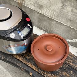 VitaClay VM7900-6 (3 QT / 6 Cup) Toxin Free Rice Cooker Etc.