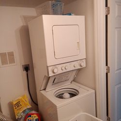 Washer & Dryer  Whirlpool Heavy Duty Twin Twin 