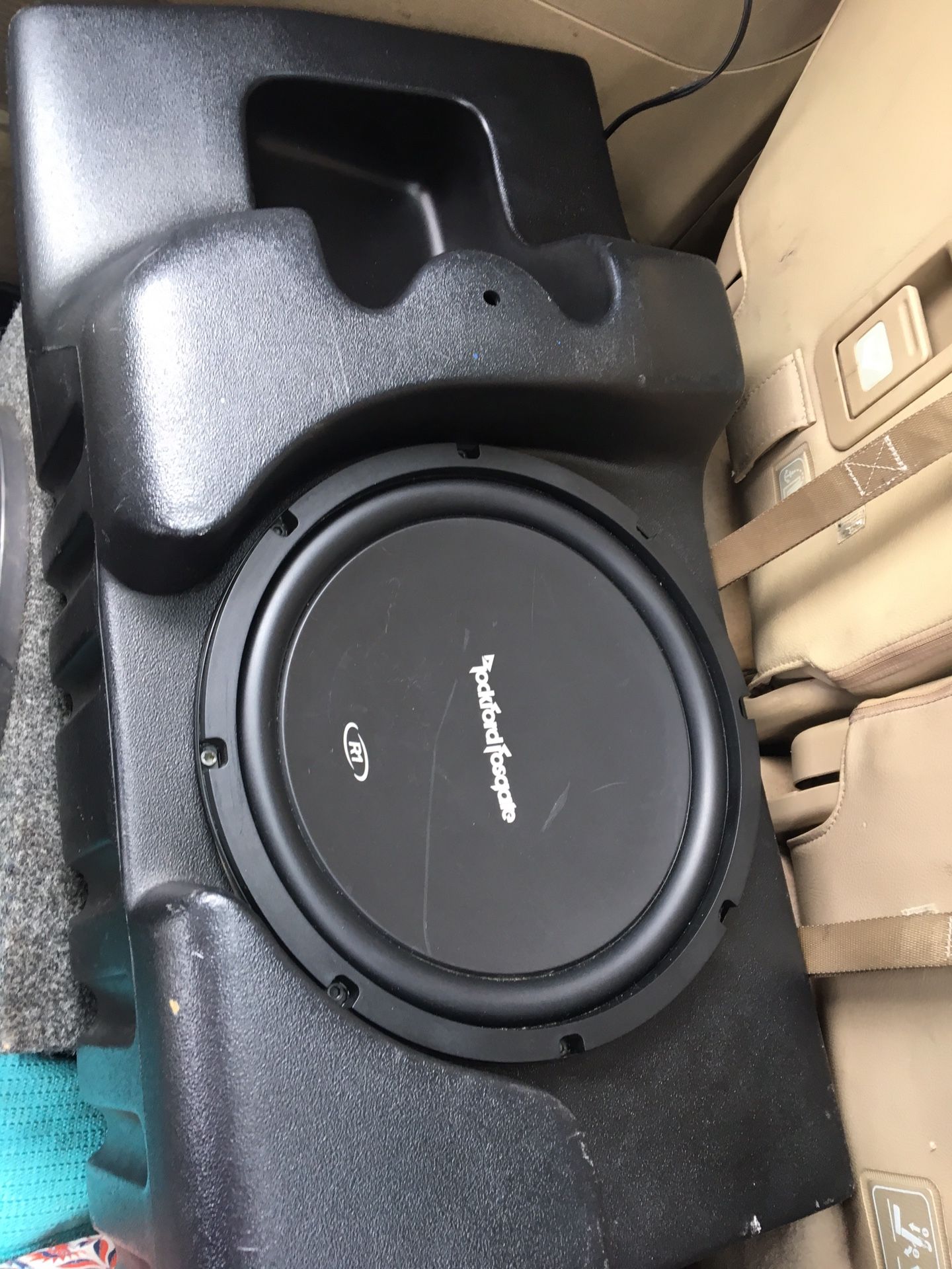 Rockford Fosgate in custom box for GMC Sierra 2000. And 2006