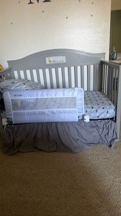 Crib/ toddler bed