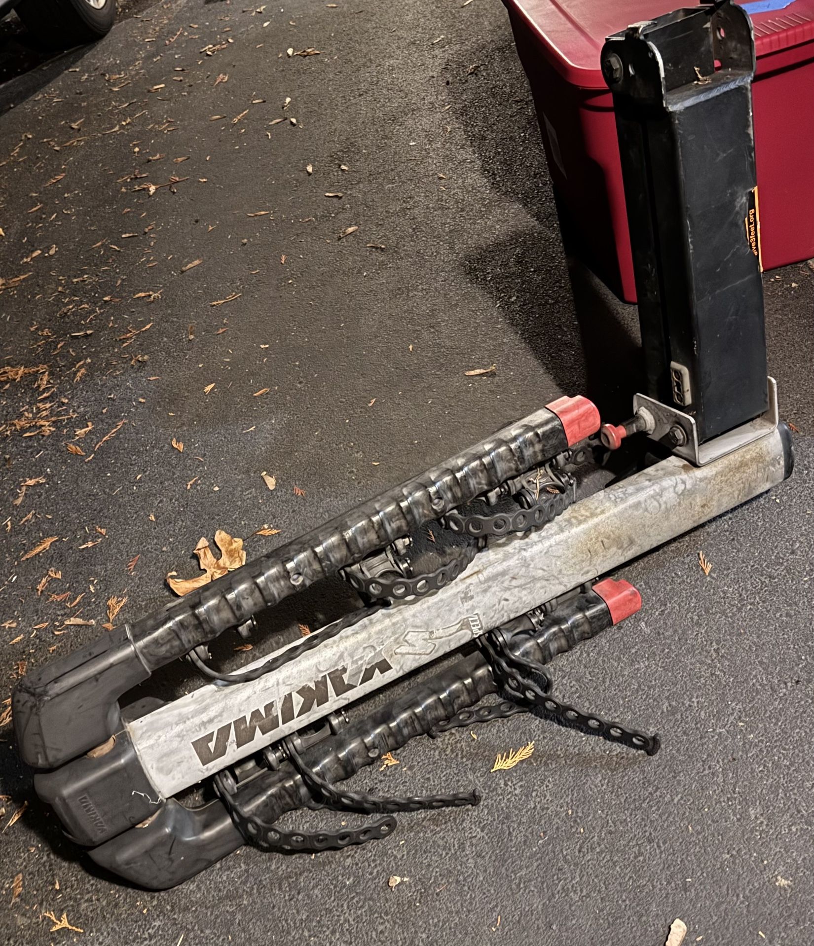 Yakama 4 Bike Hitch Mount Carrier