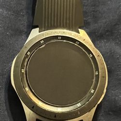Samsung  Galaxy Watch  / SM -R800