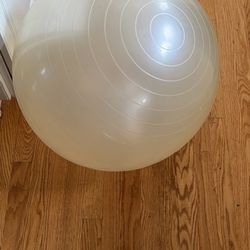 Exercise ball with Air pump