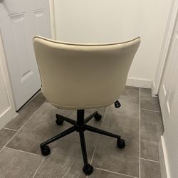 FREE - Pick Up Only Desk Chair 
