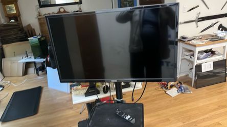 32” monitor on rolling stand