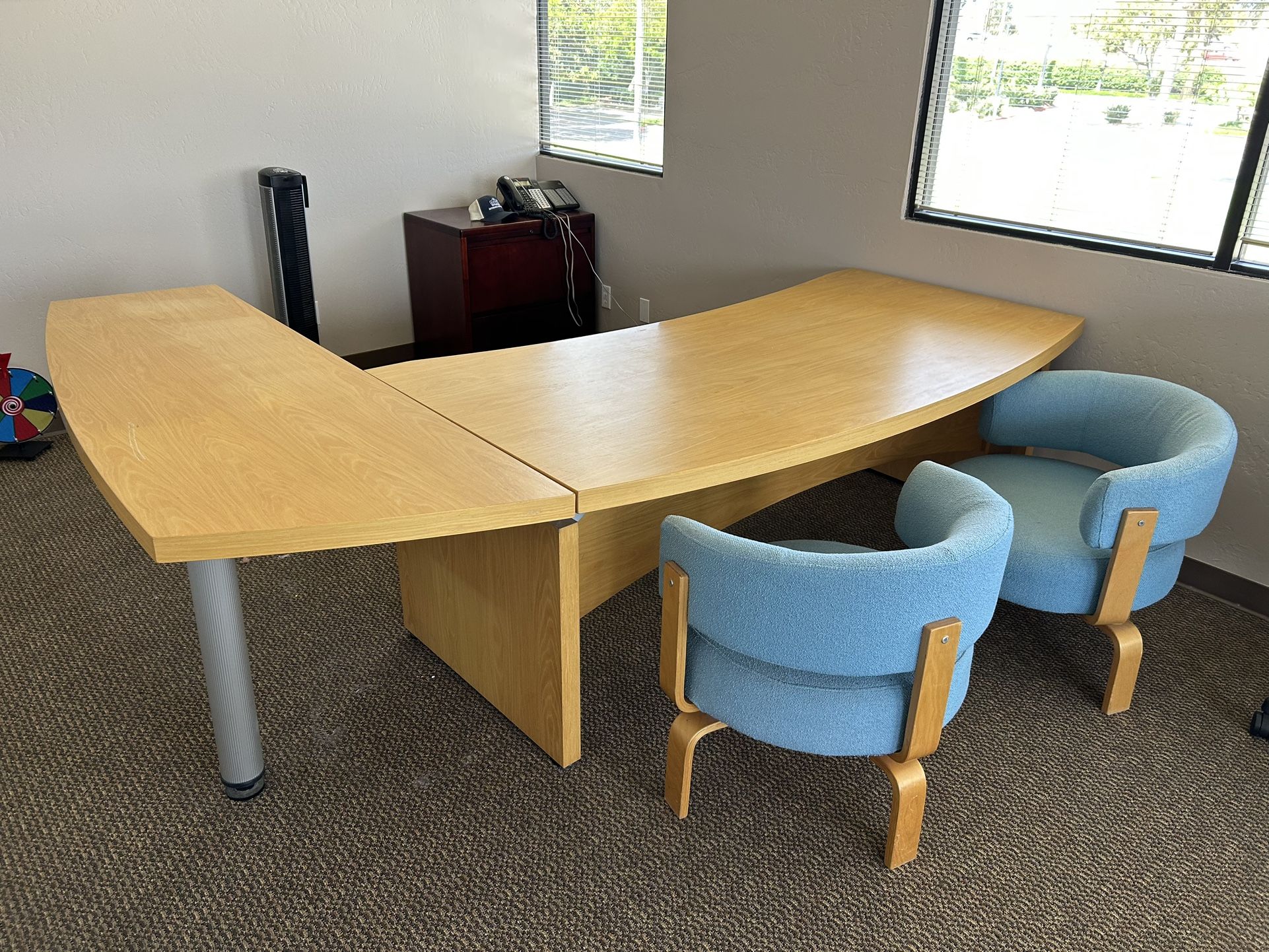 Executive desk And Chairs