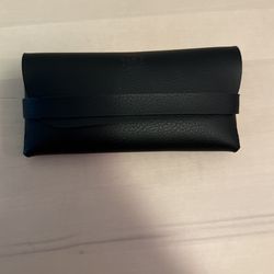 Women’s Sunglasses And case Only $5
