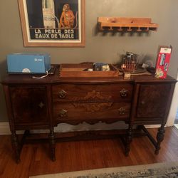 Credenza 