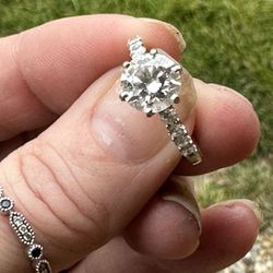 2.10 Carat Diamond Engagement Ring LOOKING TO SELL ASAP