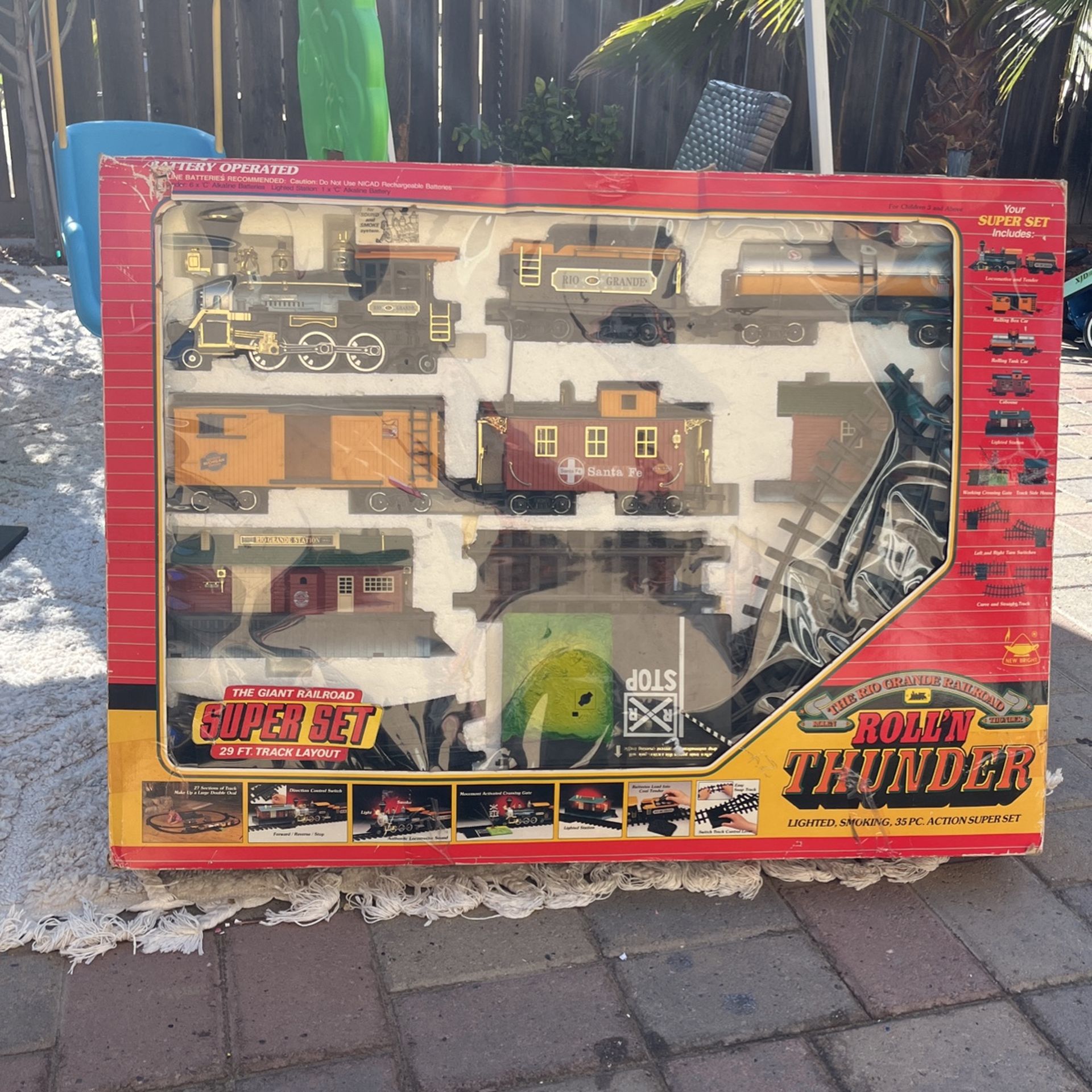 Toy Roll’n Thunder Train Set