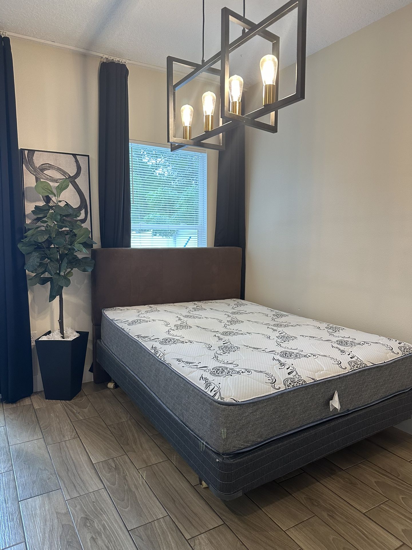 Queen Bed Set