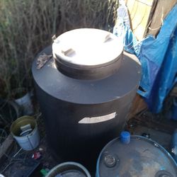 Oil Storage Containers 