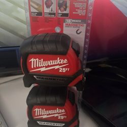 Milwakee Tape Measure