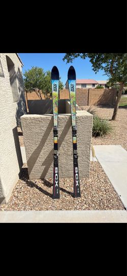 Snow Skis