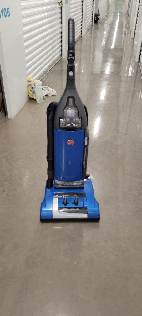Like New Hoover Windtunnel Self-Propelled Vacuum