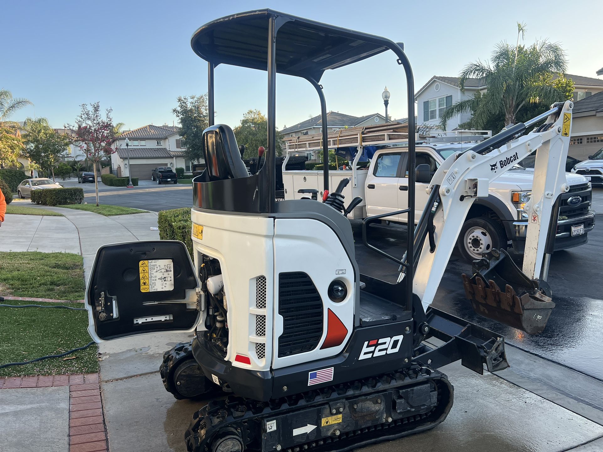 2022 Bobcat E20 Excavator With Only 76 Hours 