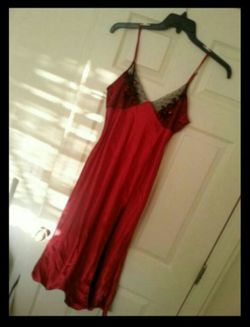 NEW LINGERIE SIZE MEDIUM