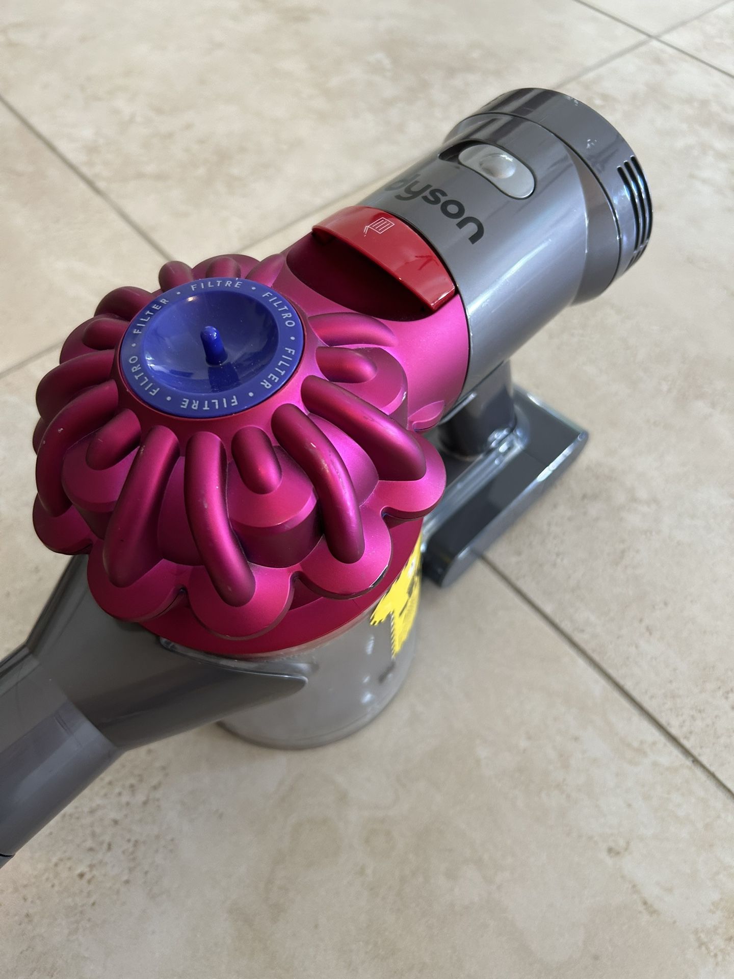 Dyson V7 With Spare Battery And Accessories