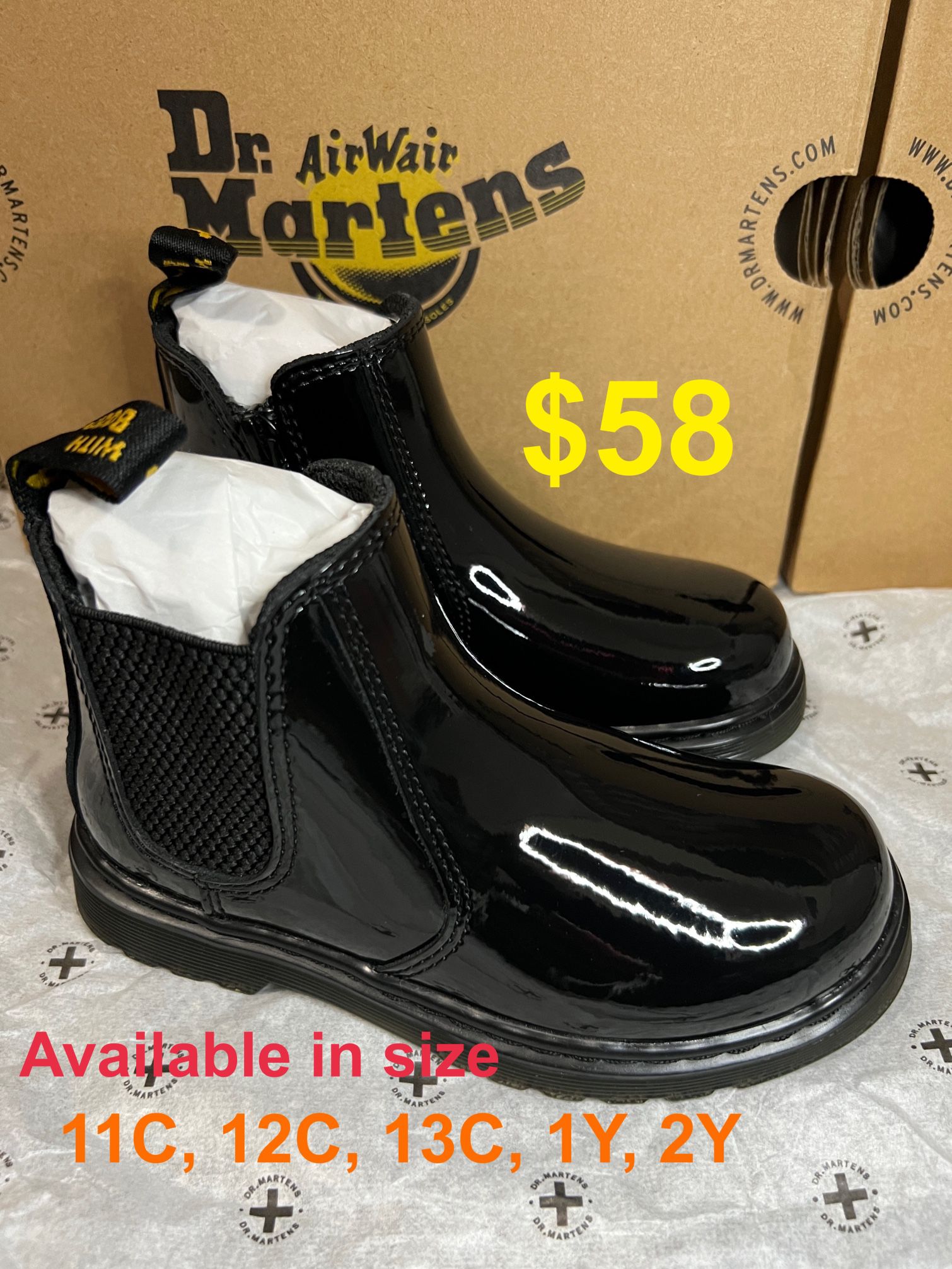 Dr. Martens Boots For Kids (Unisex) WR