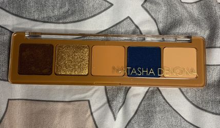 Natasha Denona Pallets