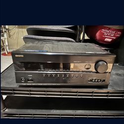 Onkyo TX-SR607 7.2 Channel Receiver Home Theater
