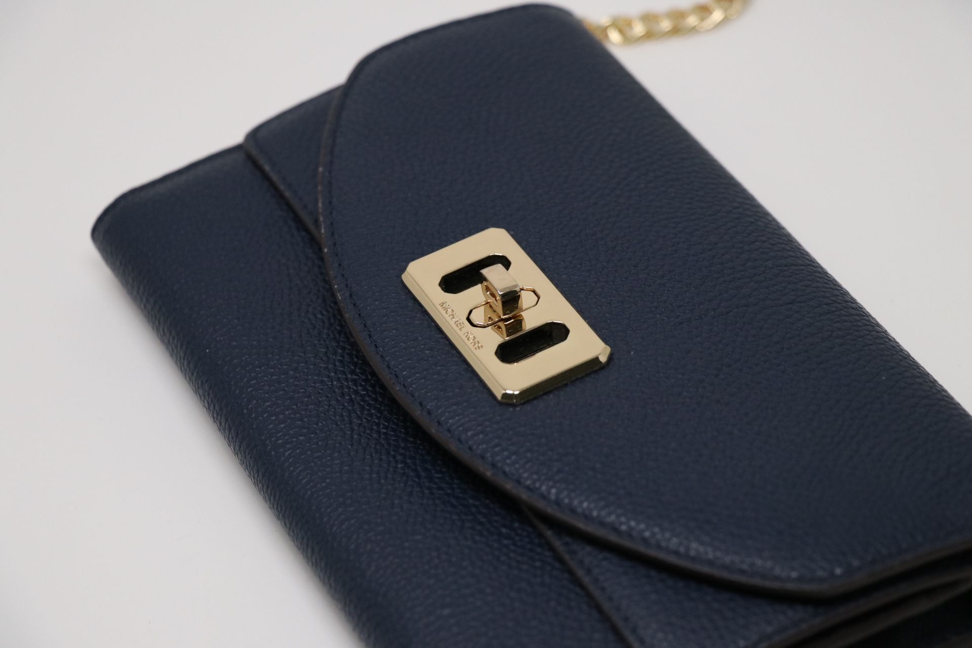 **Brand new Michael Kors Crossbody purse, bag, shoulder bag  & Accessories