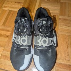 *EXCELLENT CONDITION* Nike KD 14 Basketball shoes