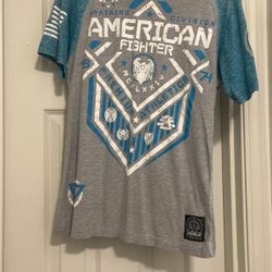 Shirt Medium In Size 