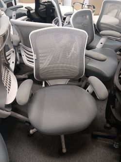 Bolis chairs