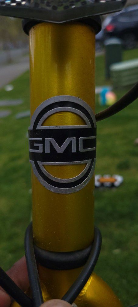 GMC Denali Road Bike