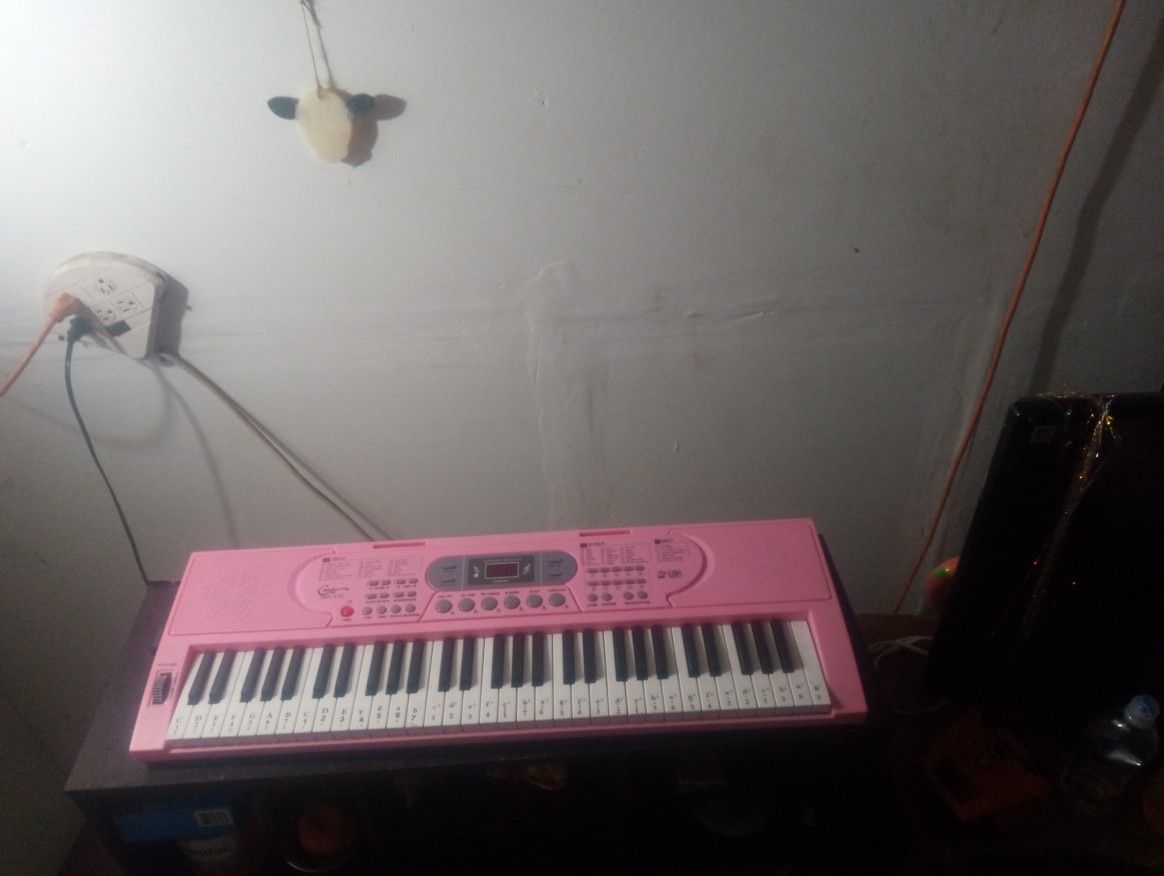 HRICANE ELECTRONIC KEYBOARD DIGITAL 