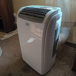 Black& Decker A/C Unit