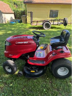 Mower 2015 Troy Bilt, Bronco no codes or emails