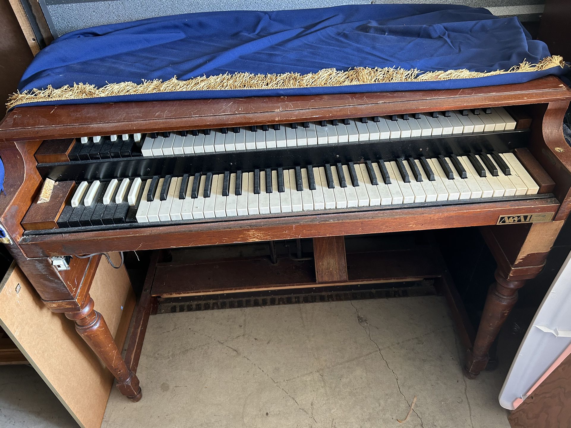 $1500 OBO Hammond Organ/w 2 Leslie Speakers