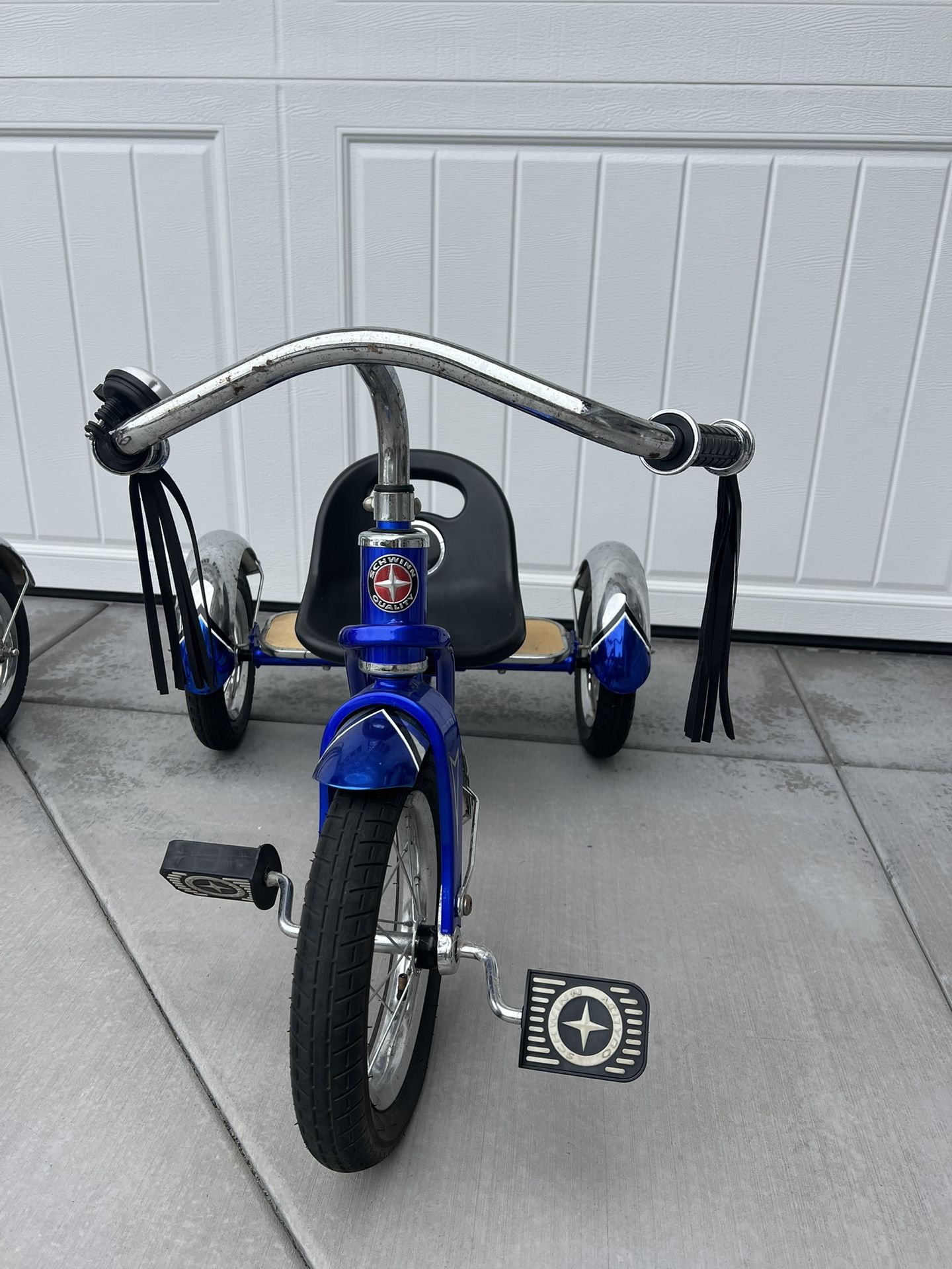 Kids Schwinn Tricycle 