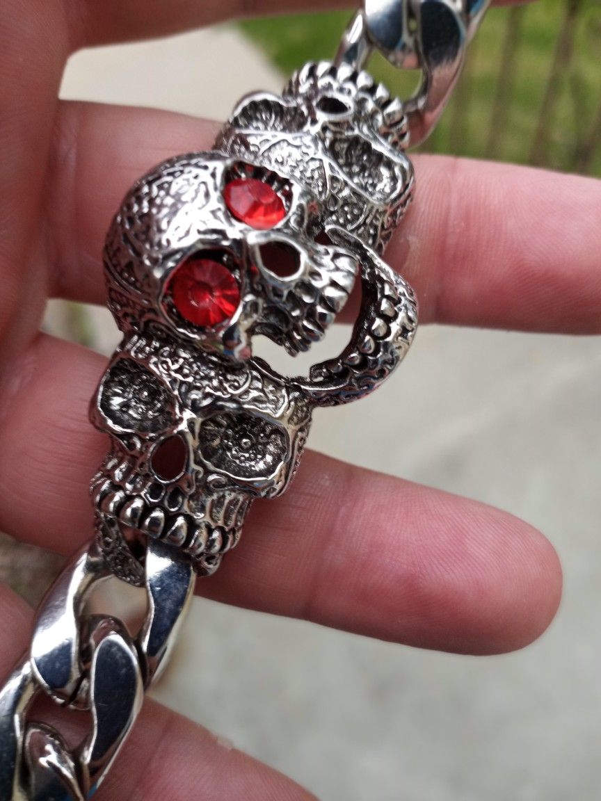 Awesome Skull Bracelet