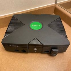 Microsoft Original Xbox Video Game Console X00336-001 W/DVD Playback Kit