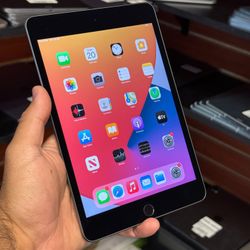 Excellent Condition: iPad Mini 5 (Wi-Fi, 64GB) - Space Gray