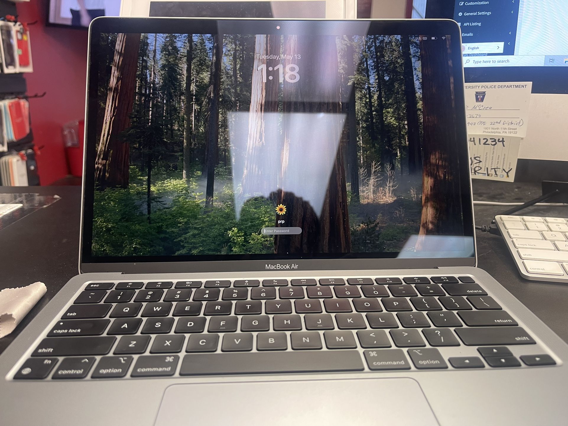 Apple MacBook Air 2337 M1 Processor 8GB RAM 512GB SSD